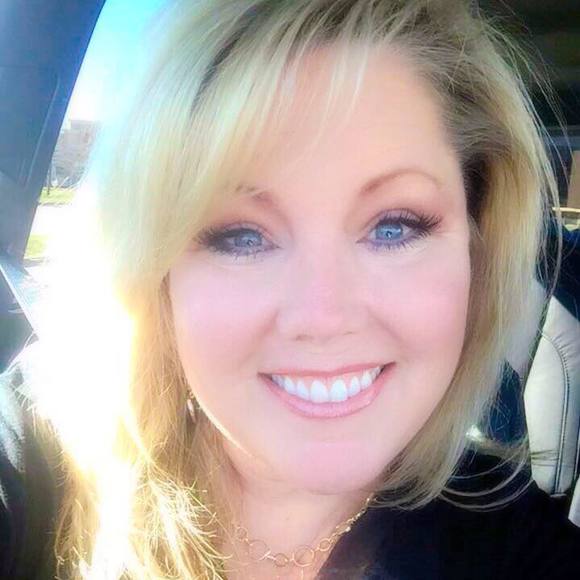 Meet your Posher, Tisa - Picture 1 of 1